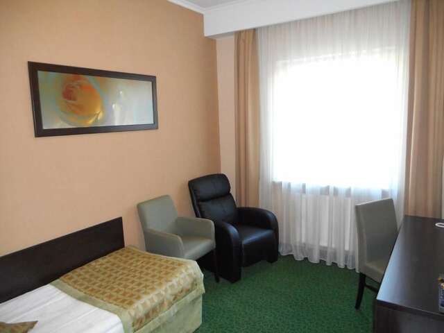 Отель Hotel Topaz Poznań Centrum Познань-52